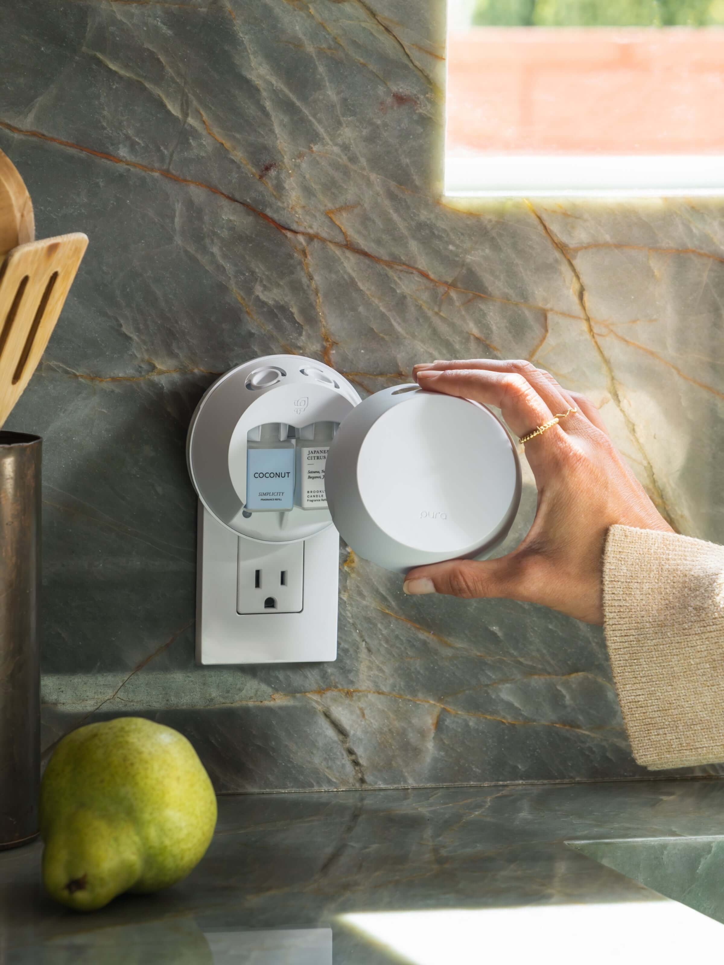 Pura 4 - Make Your Home Smell Amazing